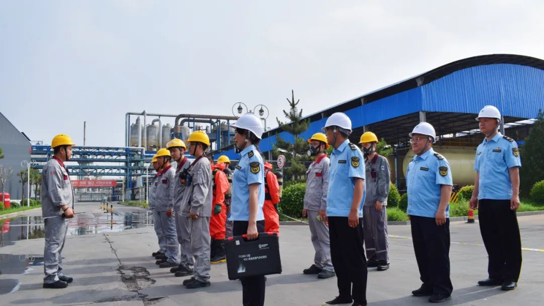 演“真”練“實(shí)”，赫達(dá)集團(tuán)開(kāi)展氯甲烷泄漏事故應(yīng)急演練